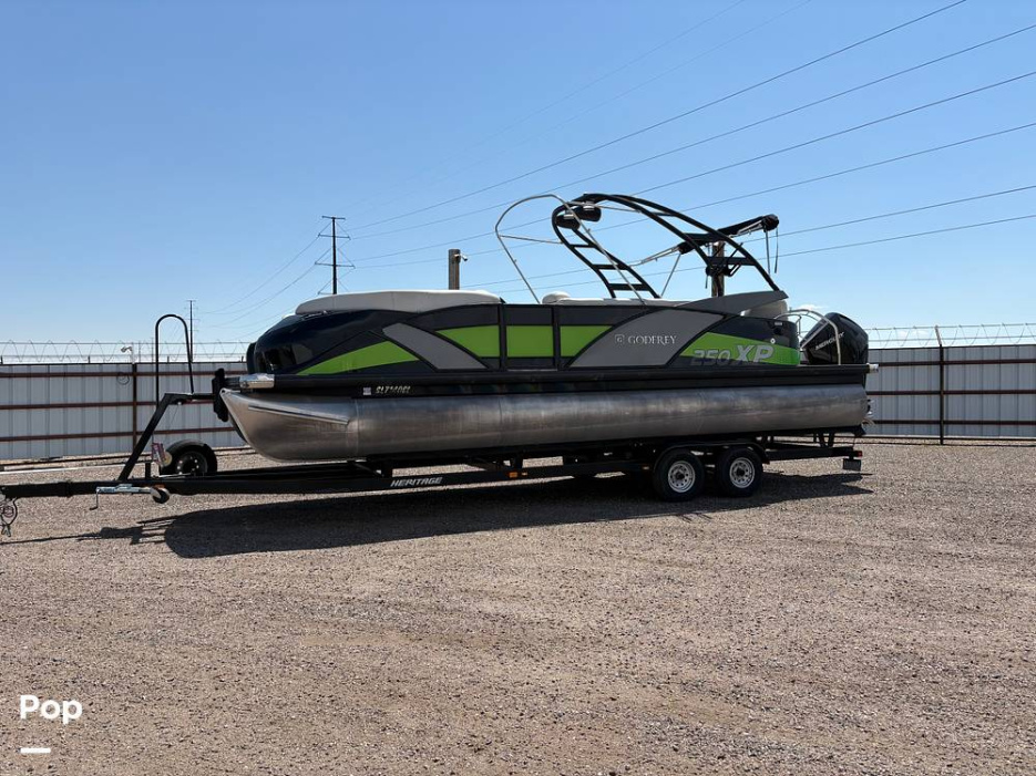 2020 Godfrey 250 XP - For Sale at Fort Lupton, CO 80621 - ID 586578