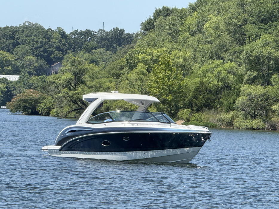 2023 Formula 350 Bow Rider - For Sale at Lake of the Ozarks, MO 65065 - ID 586950