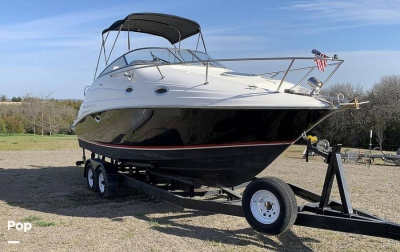 2005 Regal 2665 Commodore