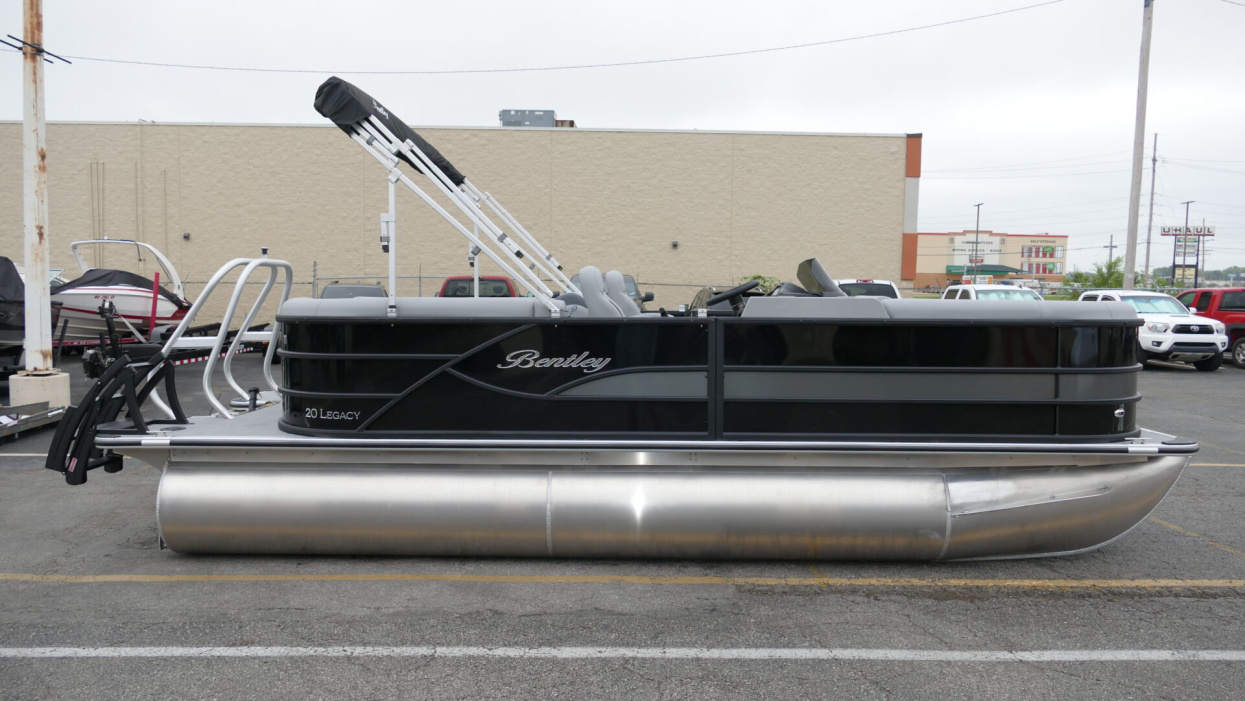 2026 Bentley Legacy 200 Navigator - For Sale at Saint Peters, MO 63376 - ID 587342