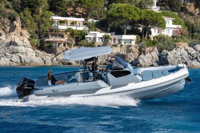 2025 Ranieri Cayman 33 Executive