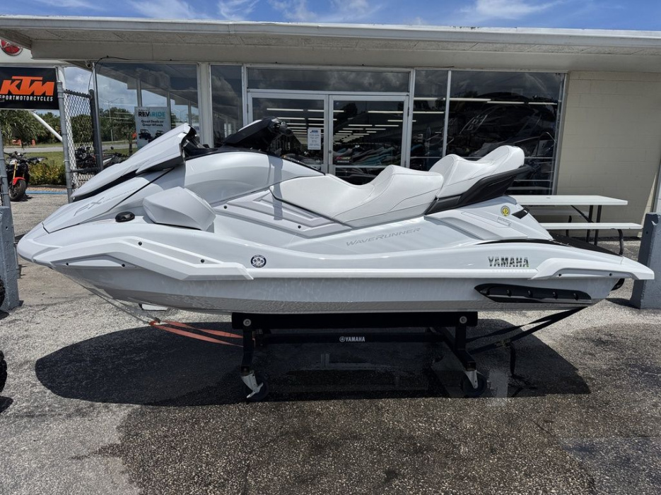 2025 Yamaha FX Cruiser SVHO® - For Sale at Key Largo, FL 33037 - ID 576928