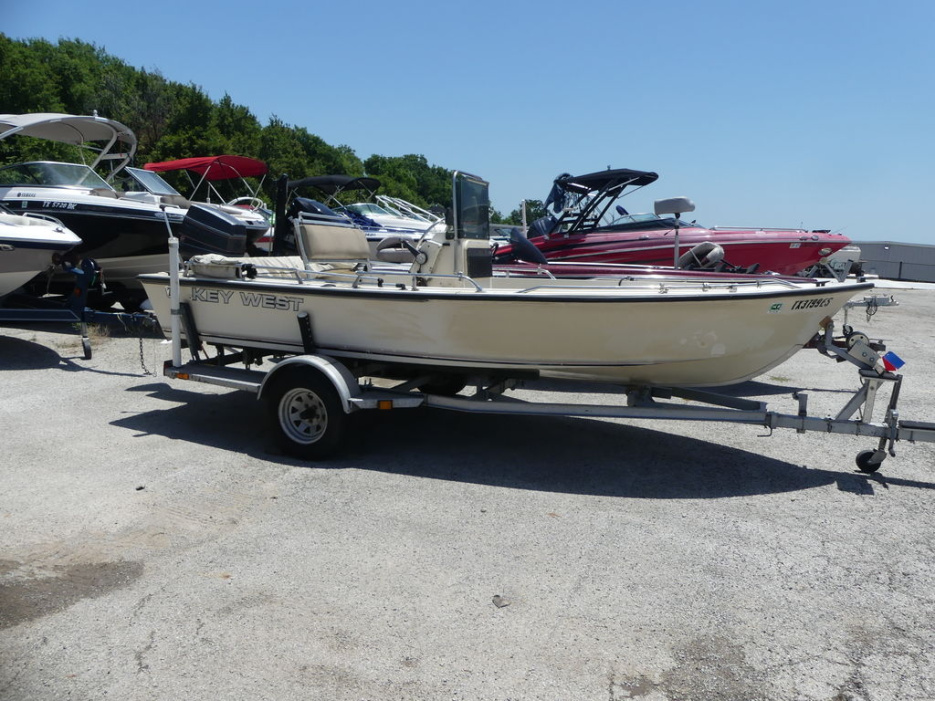 1992 Key West 1700 SPORTSMAN - For Sale at Grand Prairie, TX 75052 - ID 585852