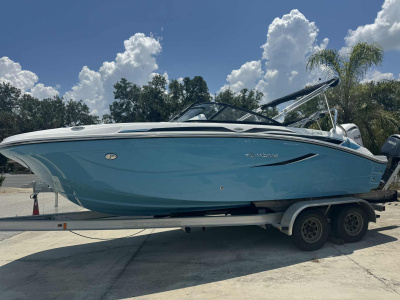 2026 Hurricane SunDeck 2050 OB