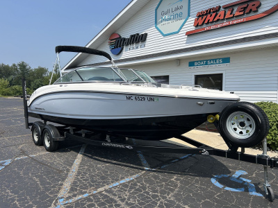 2021 Chaparral 23 SSi