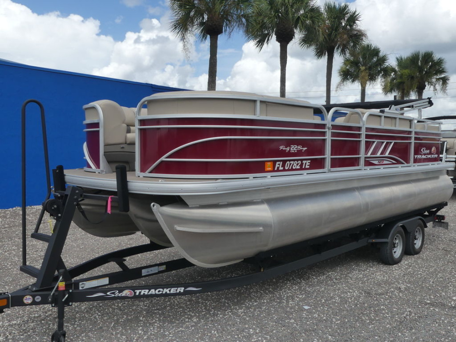 2022 Sun Tracker Party Barge® 22 DLX - For Sale at Lake Placid, FL 33852 - ID 587728