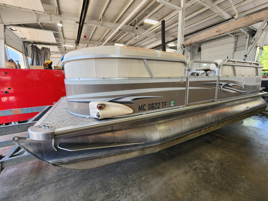 2010 Sylvan 818 MIRAGE - For Sale at Brighton, MI 48114 - ID 588389