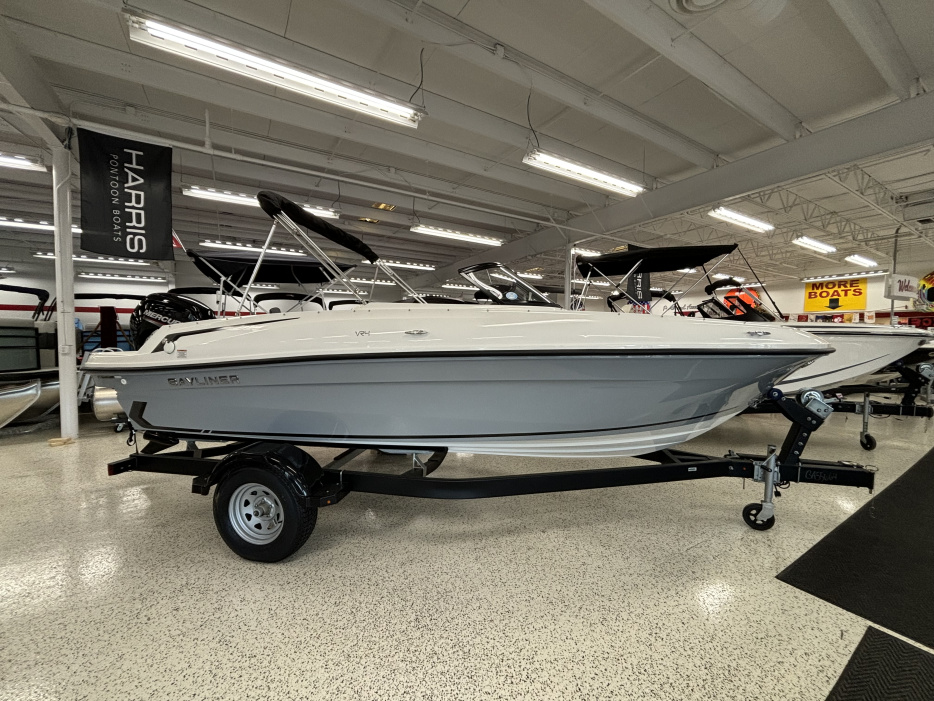 2024 Bayliner VR4 Bowrider-Outboard - For Sale at Brighton, MI 48114 - ID 555157