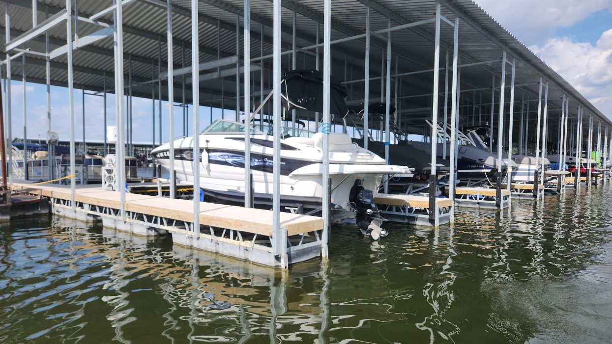 2007 Crownline 226 - For Sale at Canyon Lake, TX 78133 - ID 588475