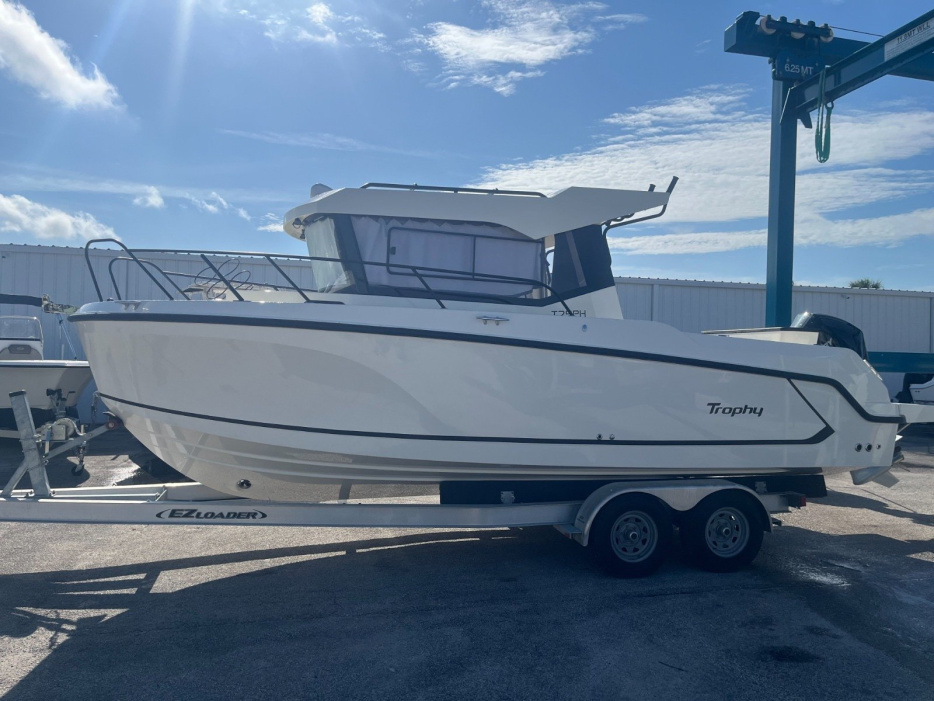 2025 Trophy T25 Pilothouse - For Sale at Merritt Island, FL 32952 - ID 588499