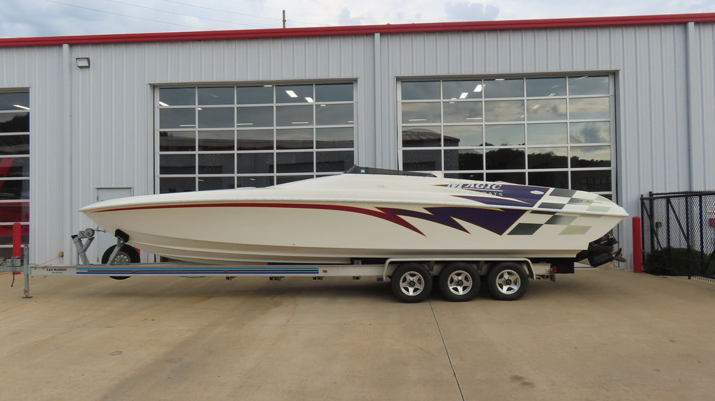 1998 Magic 34' Sorcerer - For Sale at Osage Beach, MO 65065 - ID 588480