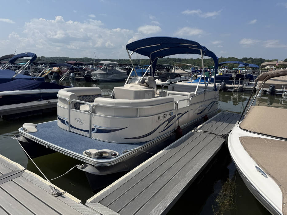 2005 Other 22 LEGECY - For Sale at Canandaigua, NY 14424 - ID 588840