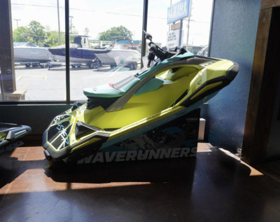 2025 Yamaha JETBLASTER PRO 2-LUNAR YELLOW/MINT