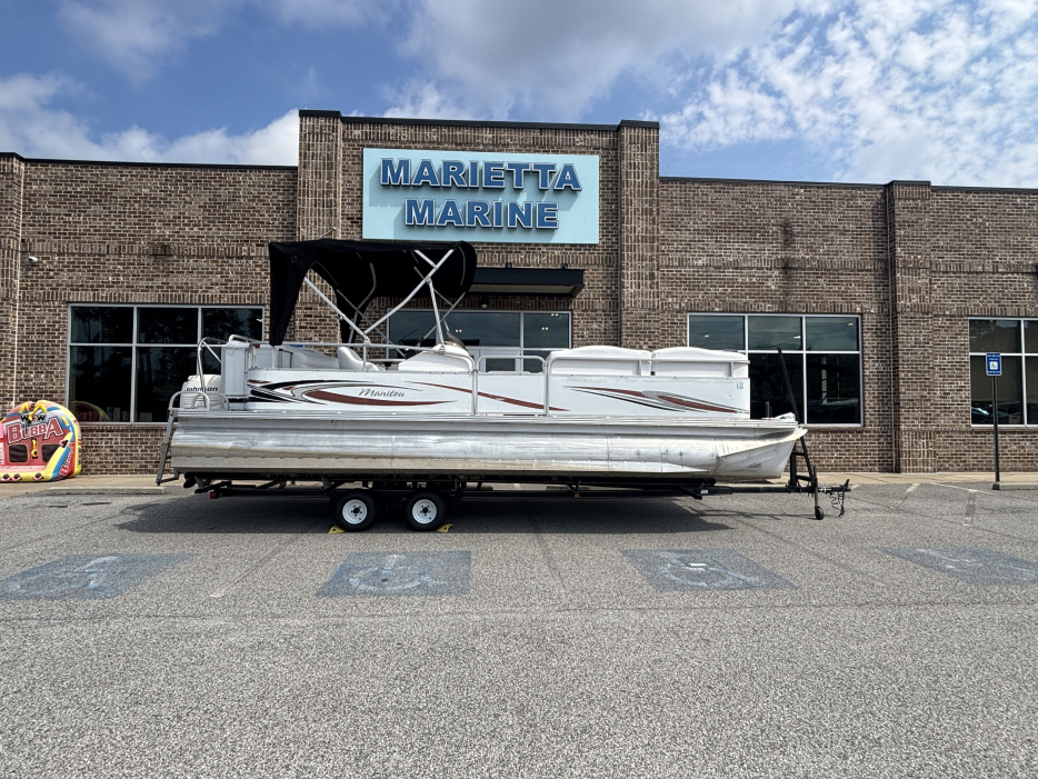 2006 Manitou 240 w/2005 Johnson 115HP Engine - For Sale at Acworth, GA 30102 - ID 547060