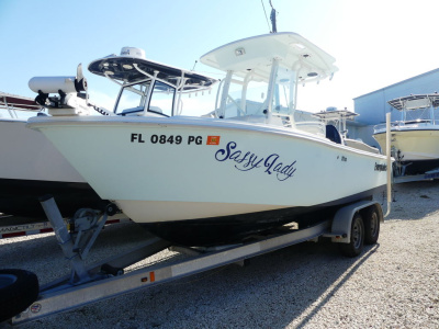 2006 Everglades 211CC