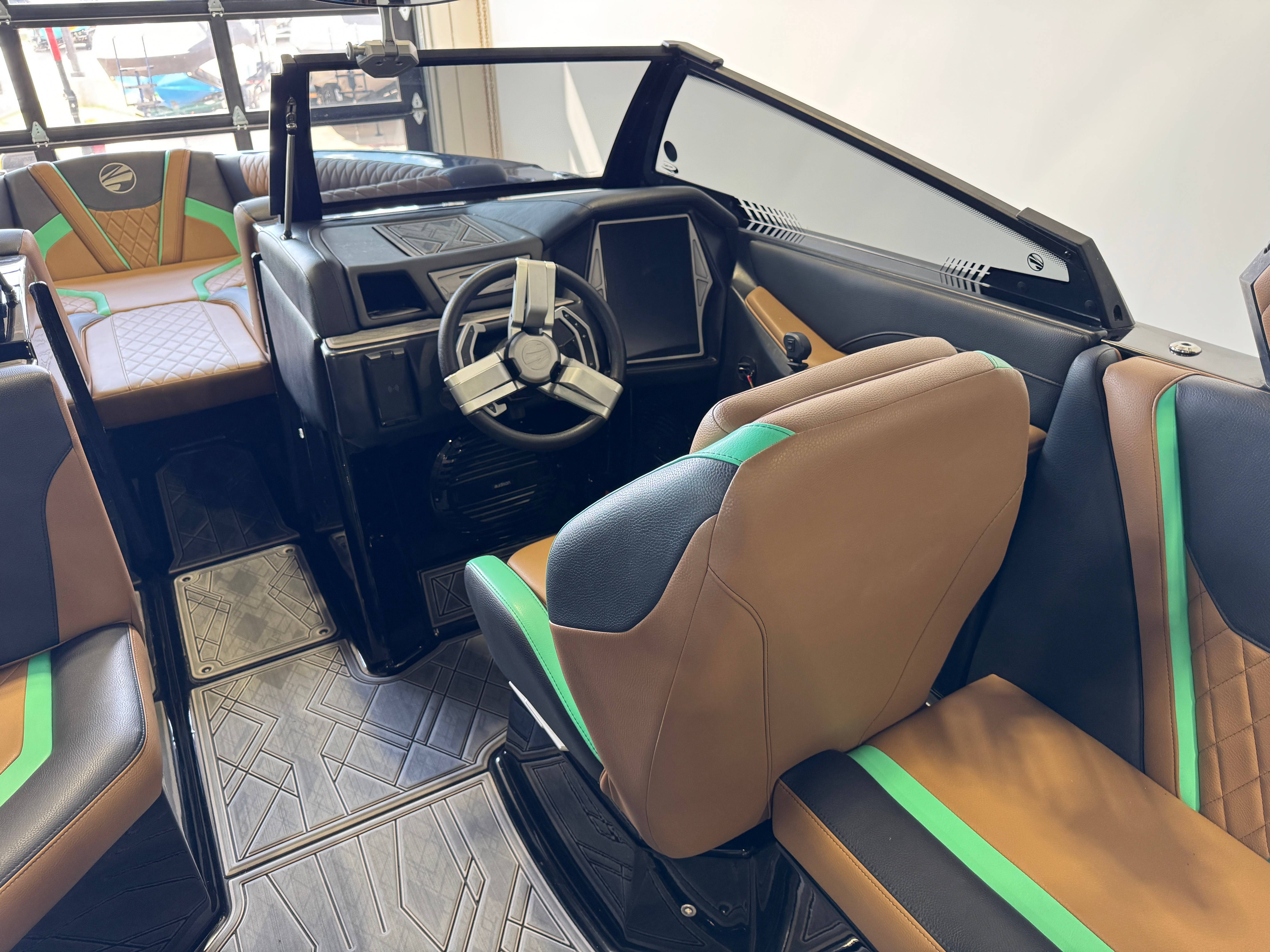 パッティングビュー　XVIC PUTTING VIEW Lynx SZ Putters | Lynx Golf | Ambition. Unleashed. | Lynx Golf Inc