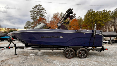 2025 Mastercraft Xt23