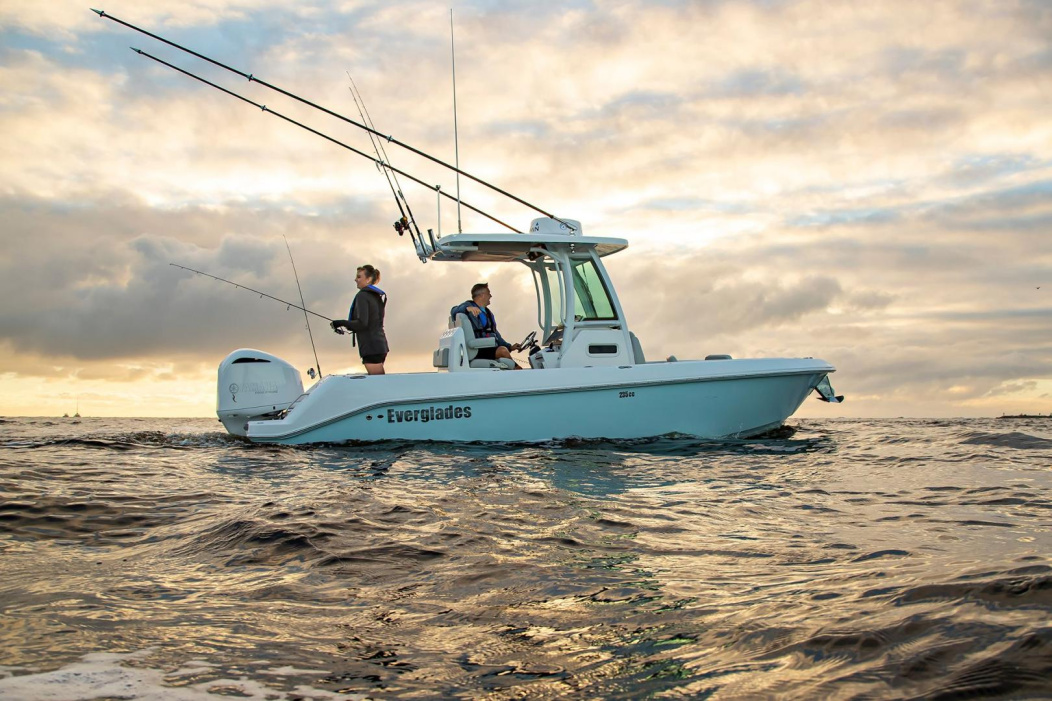 2025 Everglades 235 CC - For Sale at Metairie, LA 70003 - ID 589572