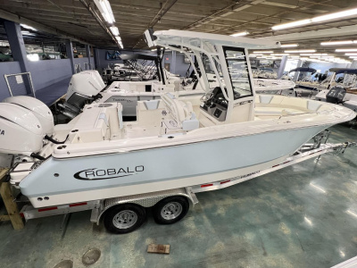 2025 Robalo R250 CENTER CONSOLE