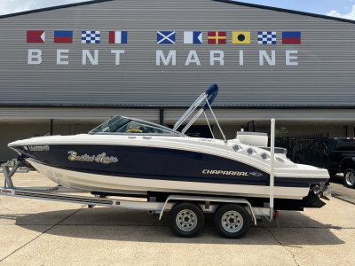 2016 Chaparral 226 SSI