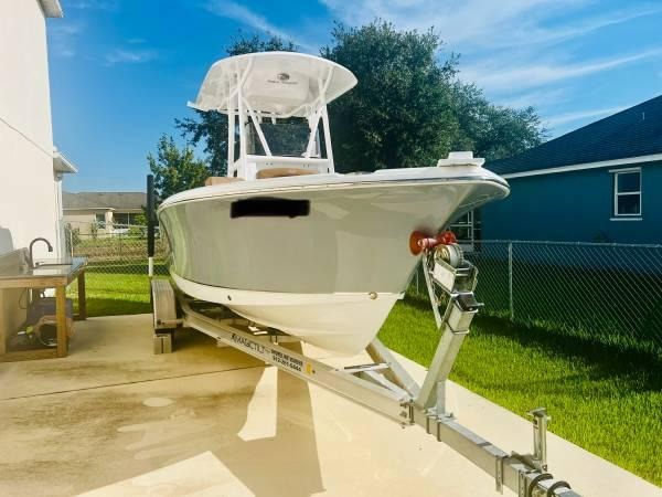 2021 Sea Hunt Ultra 234 - For Sale at Fort Lauderdale, FL 33334 - ID 589844