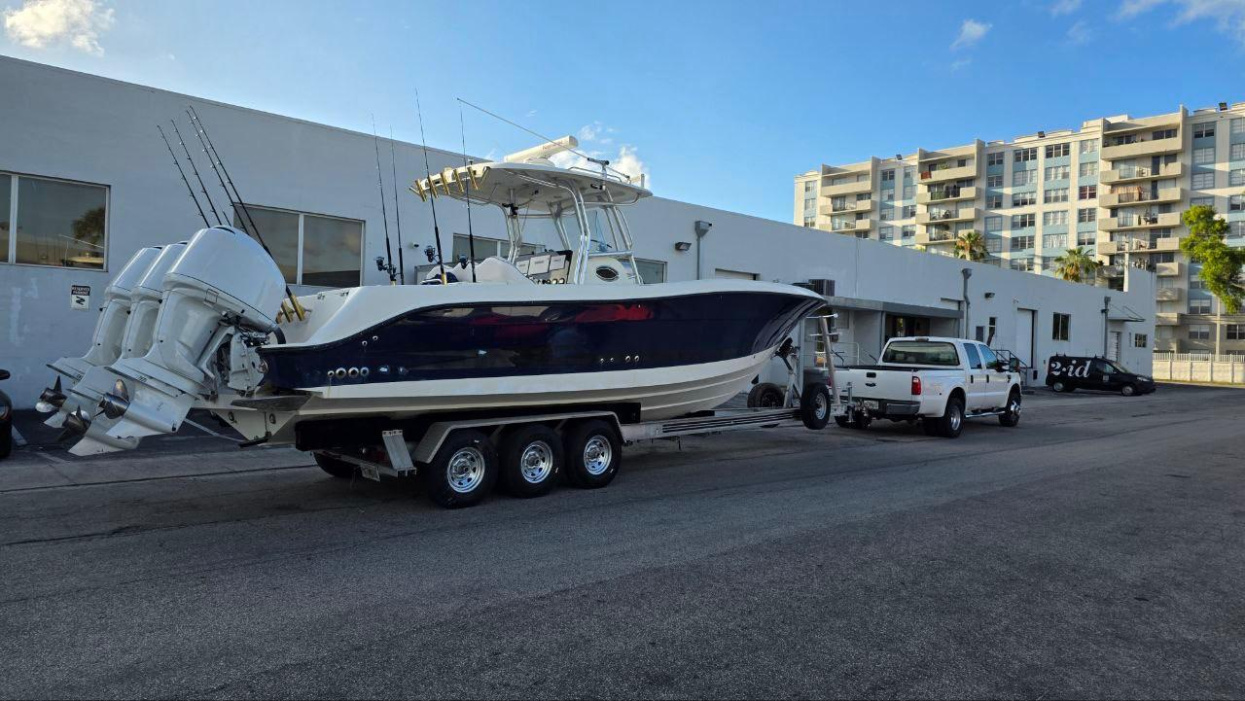 2008 Hydra Sports Vector 3300 CC - For Sale at Fort Lauderdale, FL 33334 - ID 589983