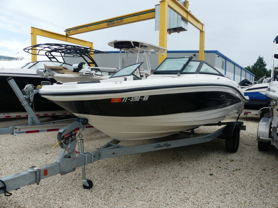 2017 Sea Ray SPX 190 OB - For Sale at Bradenton, FL 34208 - ID 589836
