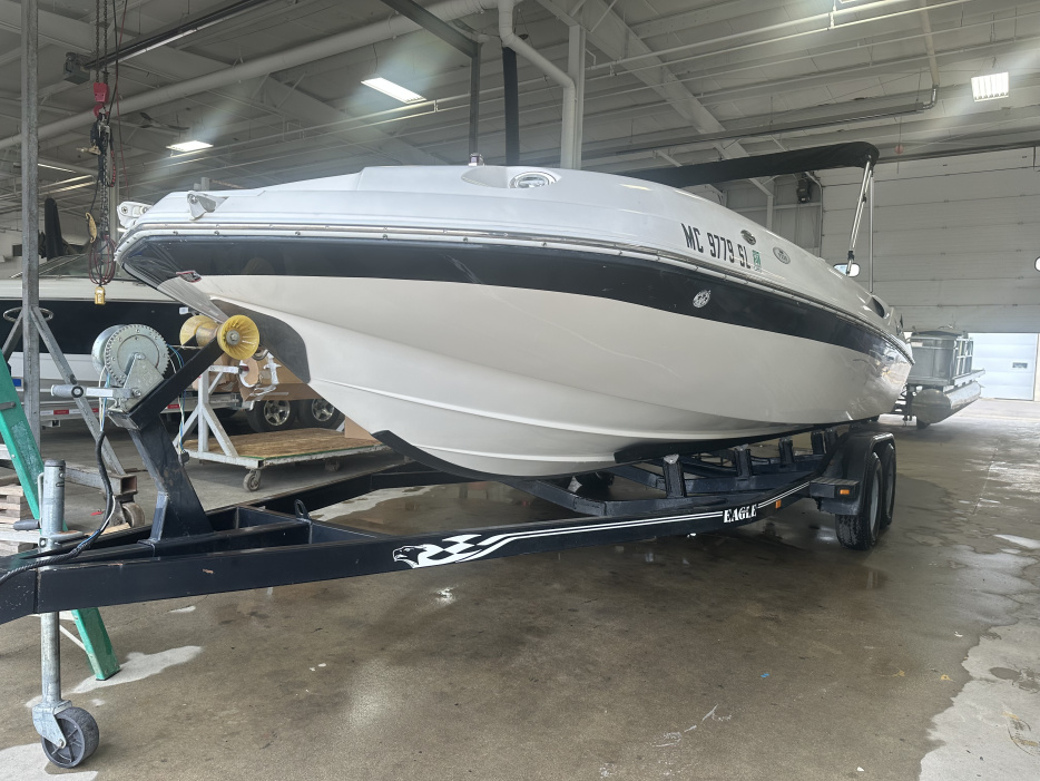 2003 Harris V220 DECK BOAT - For Sale at Brighton, MI 48114 - ID 588390