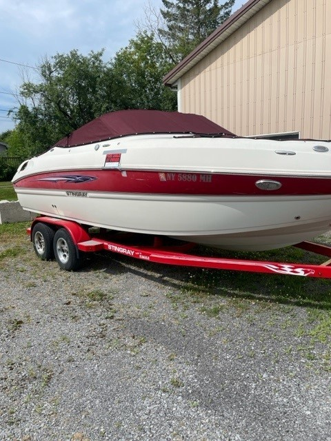 2011 Stingray 215 LR - For Sale at Canandaigua, NY 14424 - ID 590388