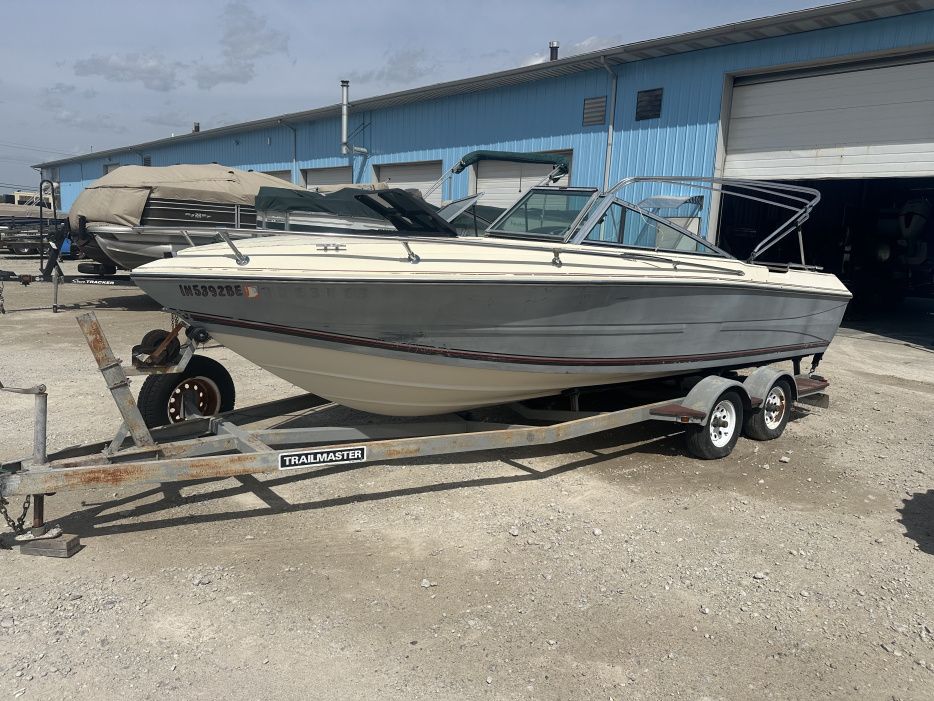 1986 Stingray SVC 207 SS CUDDY 5.7L 260 HP V8 TANDEM TRL - For Sale at La Porte, IN 46350 - ID 506452