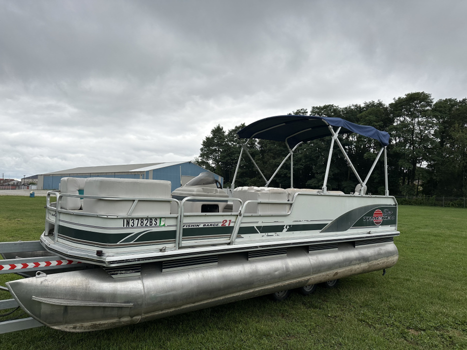 2000 Sun Tracker FISHING BARGE 21 - For Sale at La Porte, IN 46350 - ID 582480