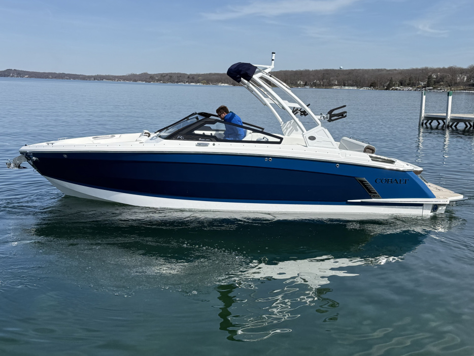 2025 Cobalt R6 Surf - For Sale at Fontana, WI 53125 - ID 573433