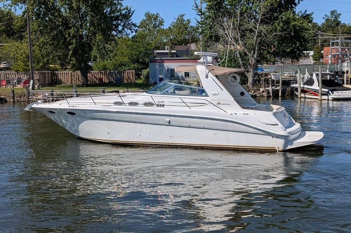 1998 Sea Ray 370 Sundancer - For Sale at Saint Joseph, MI 49085 - ID 589754