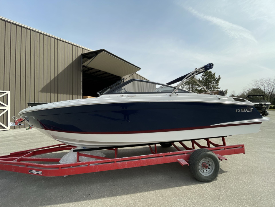 2024 Cobalt R4 - For Sale at Fontana, WI 53125 - ID 591009