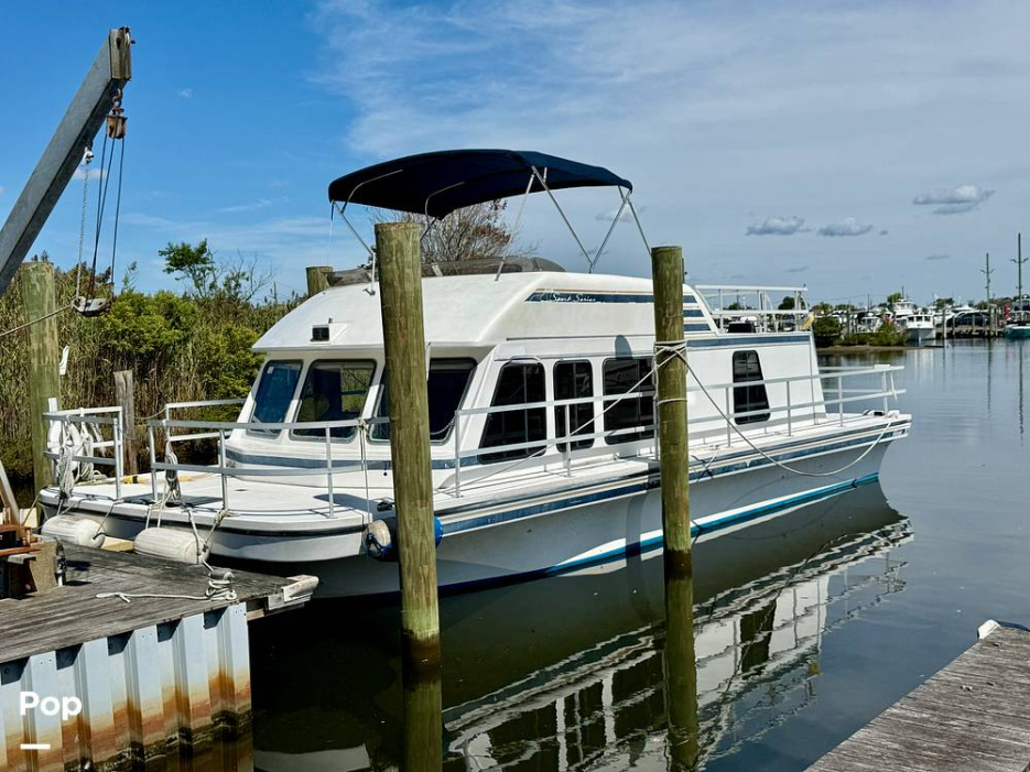 1996 Gibson 37 Sport - For Sale at Lindenhurst, NY 11757 - ID 588355