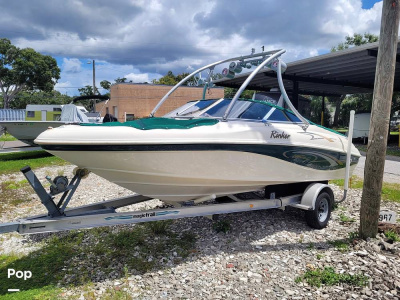 2001 Rinker Captiva 192