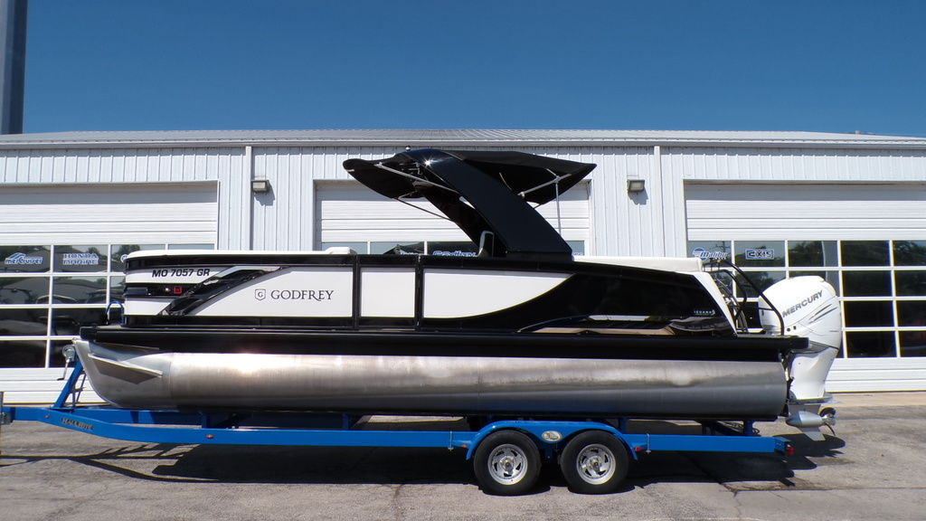 2022 Godfrey Sanpan 2500 ULC iMPACT + 29 in. Center Tube - For Sale at Osage Beach, MO 65065 - ID 591198