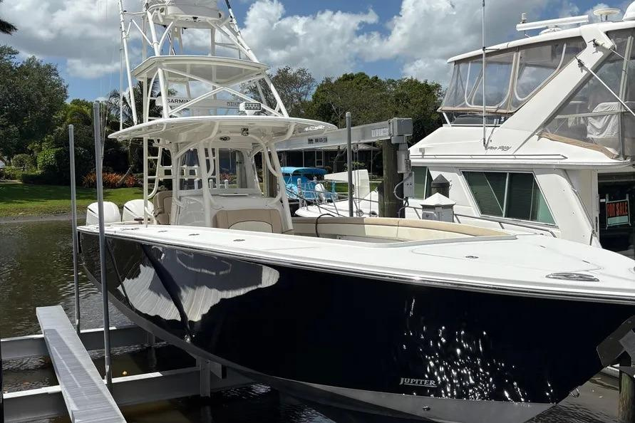 2017 Jupiter 38 FS - For Sale at Fort Lauderdale, FL 33334 - ID 591325
