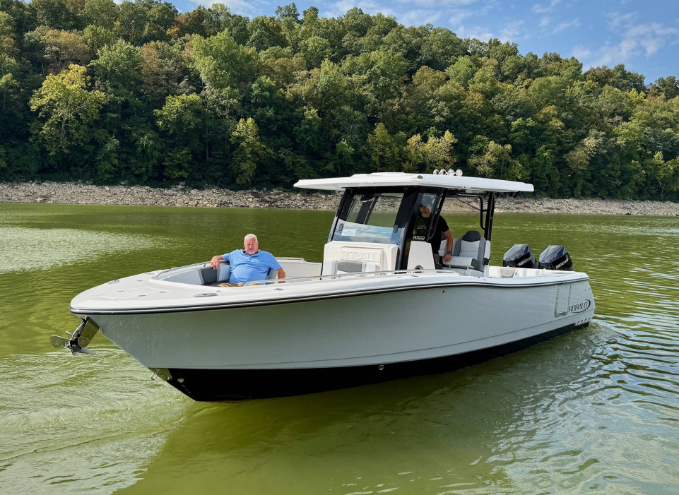 2026 Robalo R300 - For Sale at Somerset, KY 42503 - ID 587059