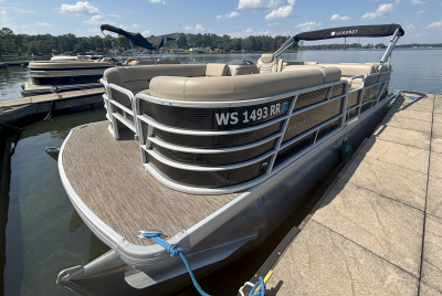 2022 Sweetwater 2286SB Tritoon