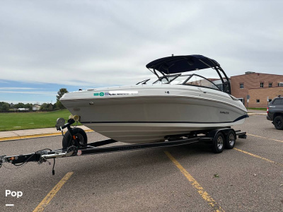 2018 Rinker Q5
