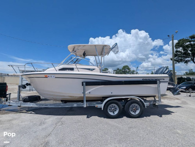 2000 Grady White Seafarer 228