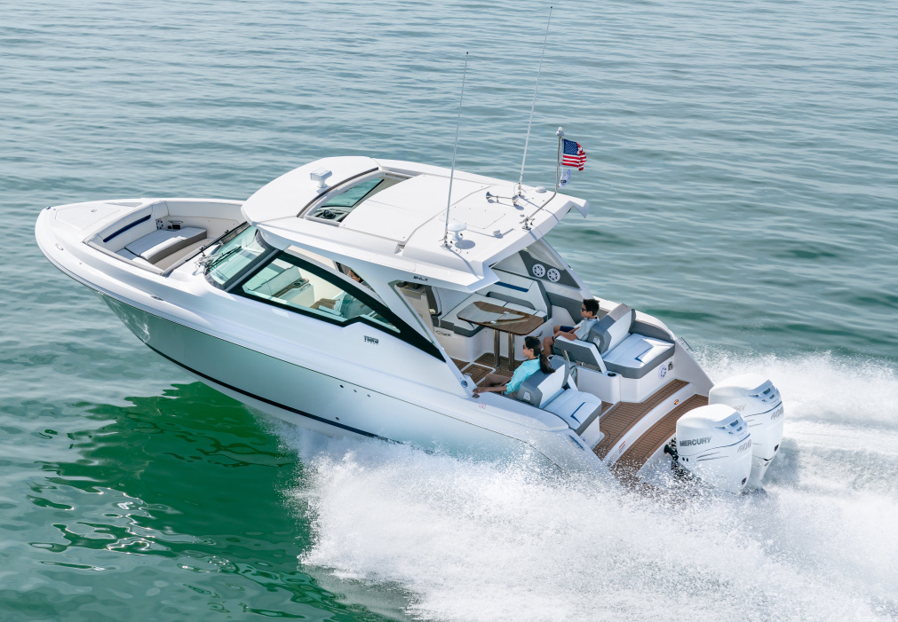 2025 Tiara LX 34 - For Sale at Winthrop Harbor, IL 60096 - ID 582800