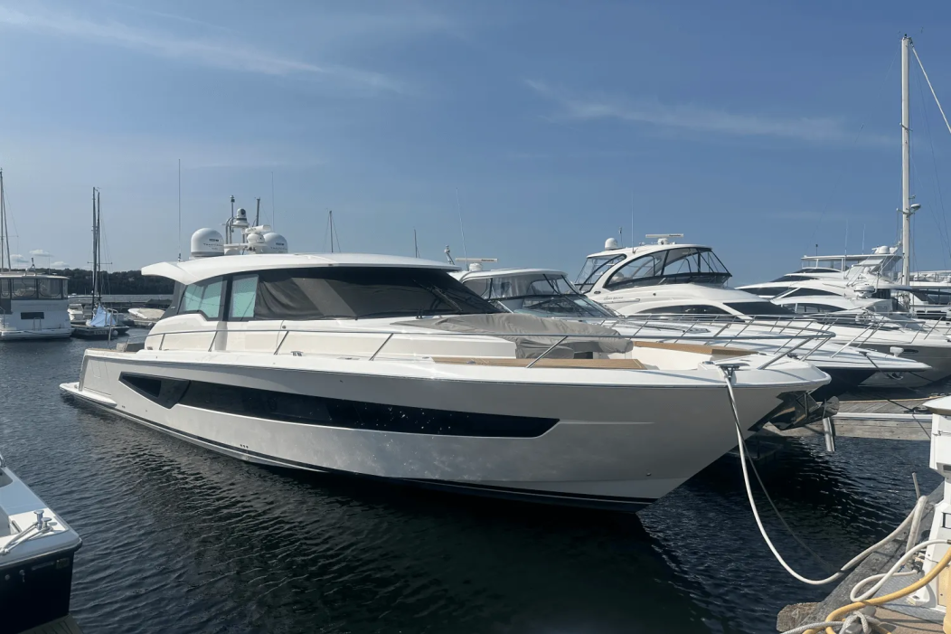 2025 Tiara EX60 - For Sale at Winthrop Harbor, IL 60096 - ID 591217