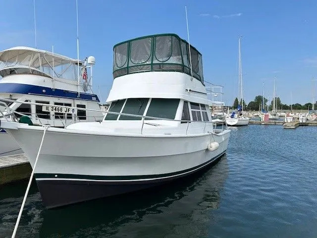 1997 Mainship 350 PT - For Sale at Winthrop Harbor, IL 60096 - ID 574561
