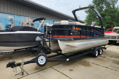 2017 Berkshire 23SRFX ARCH S