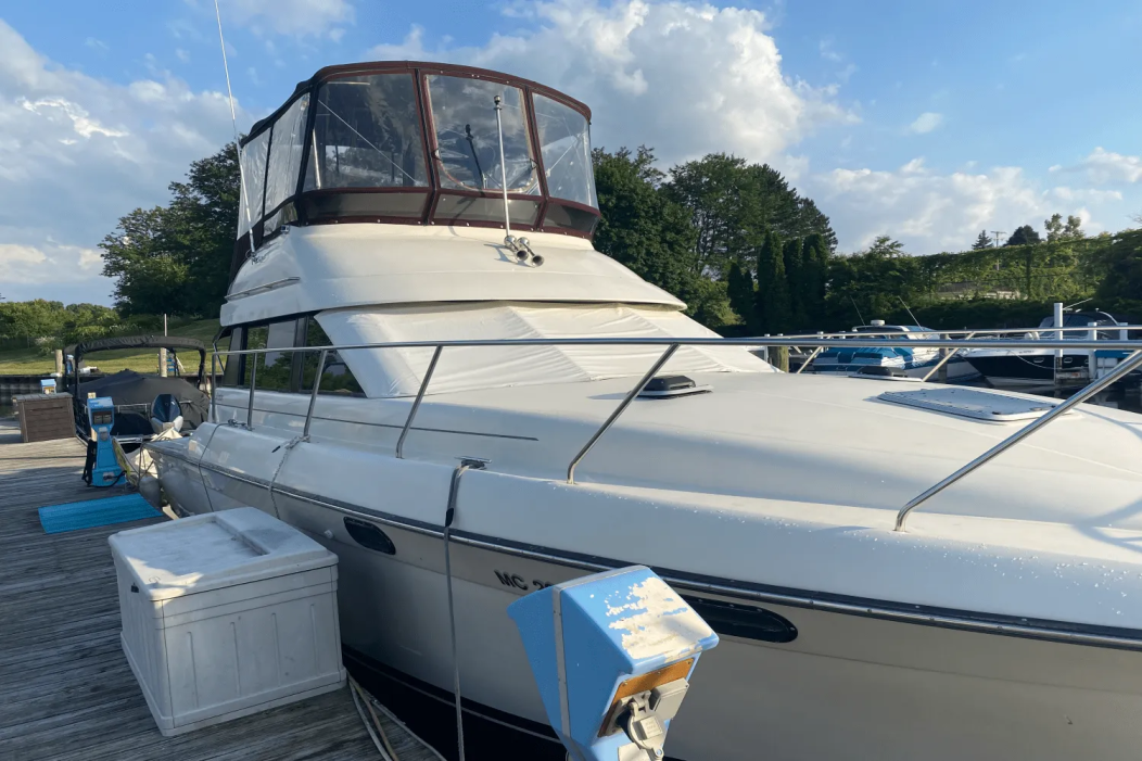 1990 Silverton 36 FLYBRIDGE - For Sale at Harrison Township, MI 48045 - ID 583184