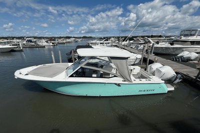 2023 Blackfin 272 DC
