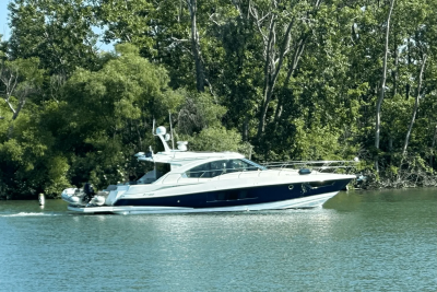 2015 Cruisers 45 CANTIUS