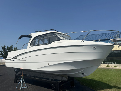 2024 Beneteau 8 OB